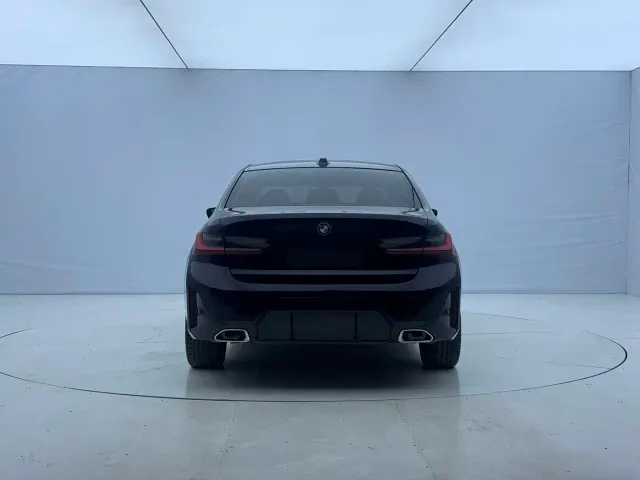 BMW 3 Series — Фото автомобиля 5