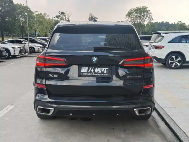 BMW X5 — Фото автомобиля 7