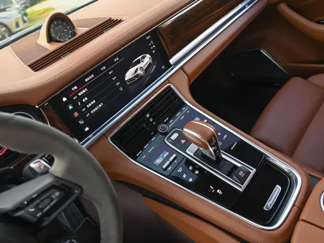 Porsche Panamera — Фото автомобиля 9
