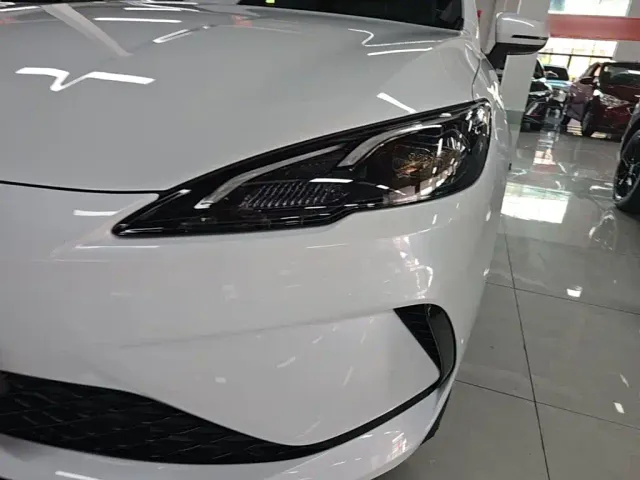 BYD Seal 05 DM-i — Фото автомобиля 17