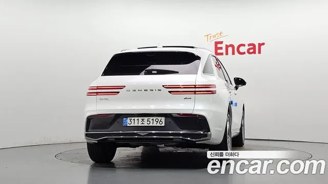 Genesis GV70 — Фото автомобиля 4