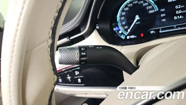 Genesis GV70 — Фото автомобиля 29