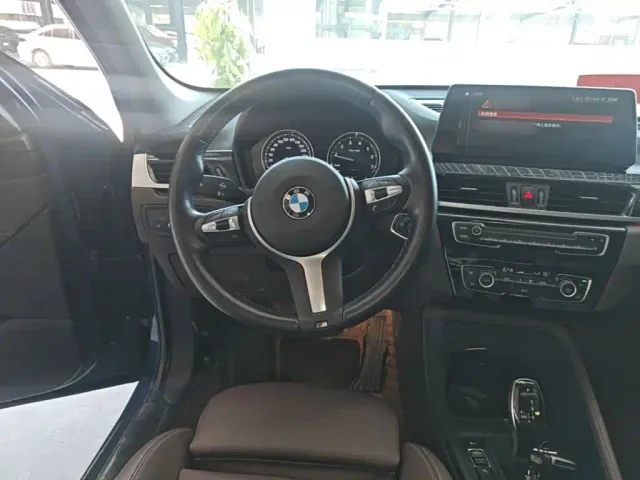 BMW X1 — Фото автомобиля 10