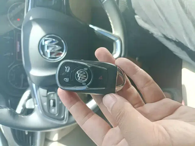 Buick Regal — Фото автомобиля 8