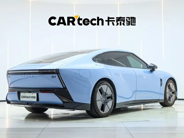 Xpeng P7 — Фото автомобиля 6