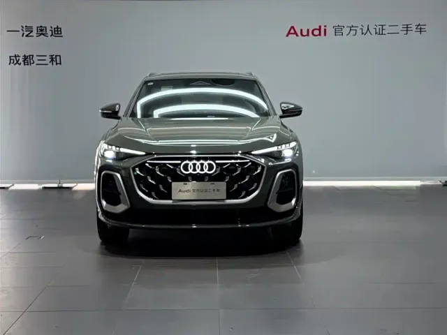 Audi Q5L — Фото автомобиля 2