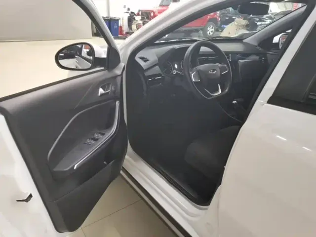 Chery Tiggo 3x — Фото автомобиля 15