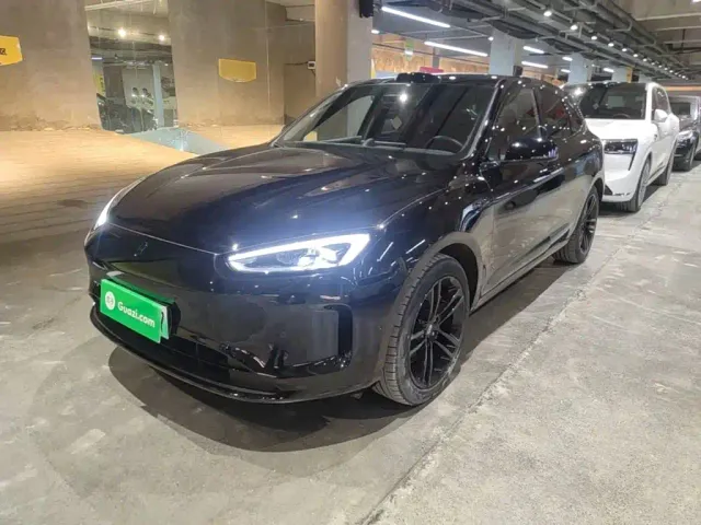 Фотография автомобиля — Aito M5