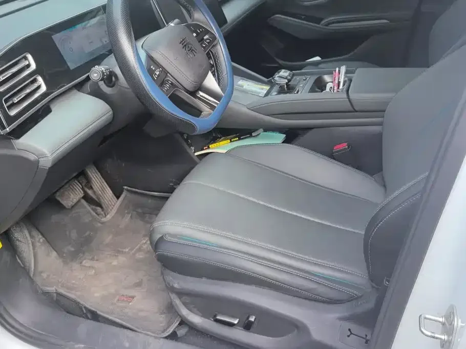 BYD Qin L 2024 DM-i 120KM Excellence Model — Фото автомобиля 9
