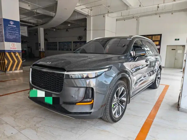 Фотография автомобиля — Li Auto ONE