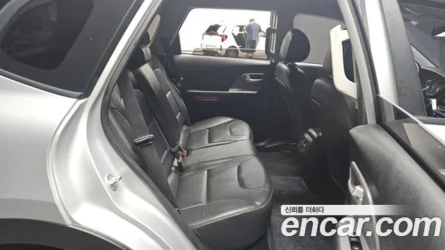 Kia Niro — Фото автомобиля 16