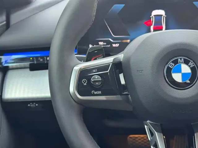 BMW 5 Series — Фото автомобиля 15