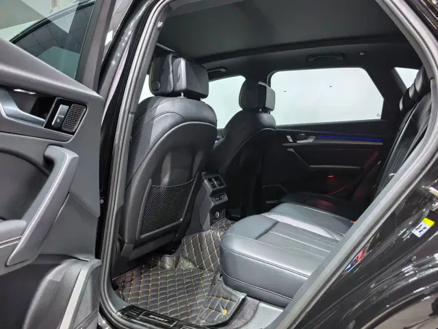 Audi Q5L — Фото автомобиля 10