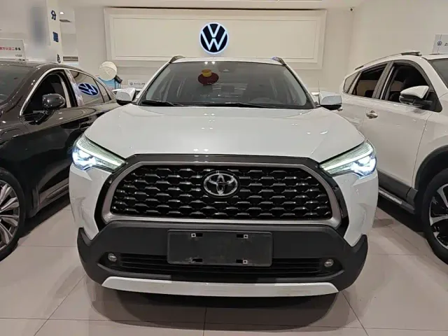 Toyota Corolla Cross — Фото автомобиля 2