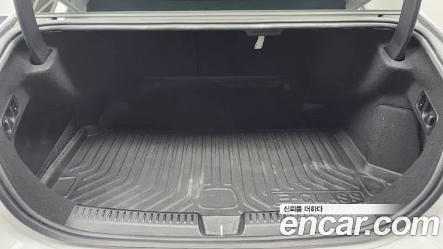 Mercedes-Benz E-Class E-класс W214 — Фото автомобиля 19