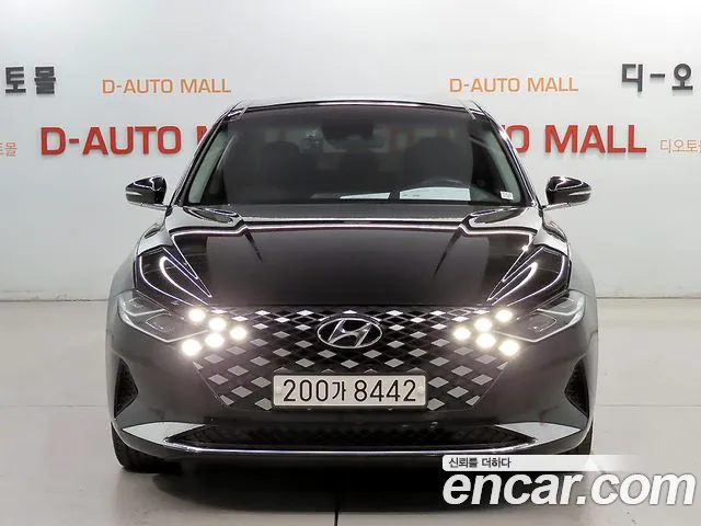 Hyundai Grandeur Новый Grandeur IG 3.0 LPi (Для проката) — Фото автомобиля 2
