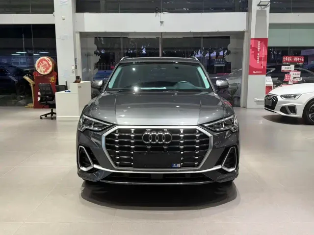 Audi Q3 — Фото автомобиля 2
