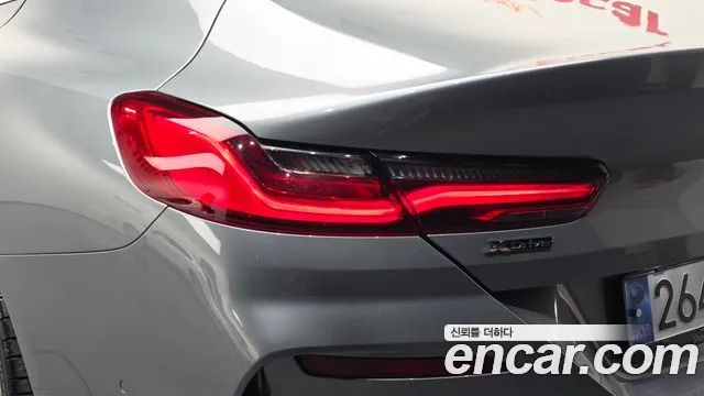 BMW 8 Series G15 — Фото автомобиля 23