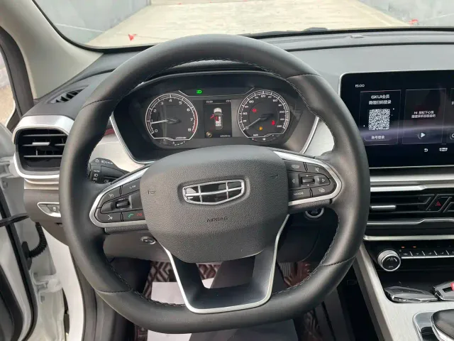 Geely Binyue 2021 1.4T DCT Diamond Edition — Фото автомобиля 14