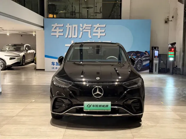 Mercedes-Benz EQE SUV — Фото автомобиля 2
