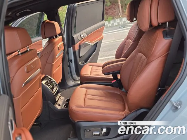 BMW X7 — Фото автомобиля 14