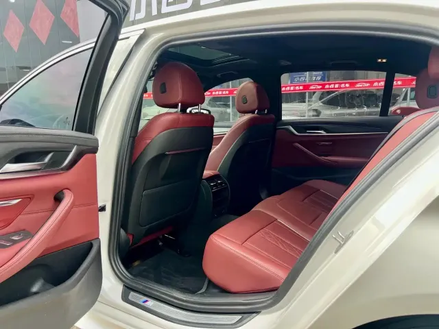 BMW 5 Series — Фото автомобиля 7