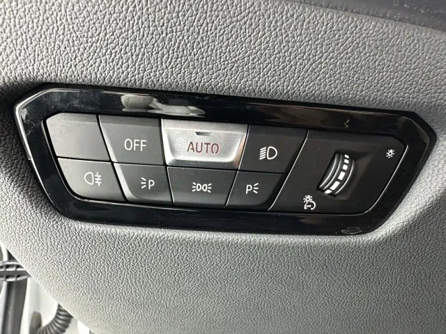 BMW 3 Series — Фото автомобиля 15
