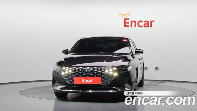 Hyundai Grandeur New — Фото автомобиля 3