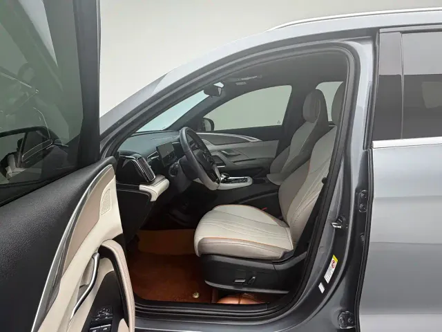 BYD Song Pro — Фото автомобиля 12