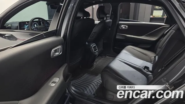 Hyundai Ioniq 6 — Фото автомобиля 16