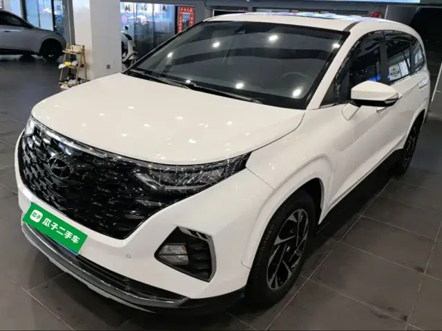Фотография автомобиля — Hyundai Custo