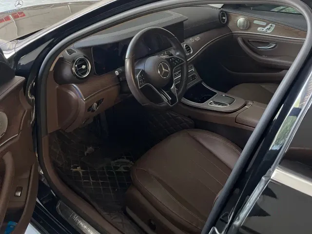 Mercedes-Benz E-Class — Фото автомобиля 7