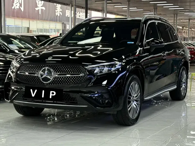 Фотография автомобиля — Mercedes-Benz GLC-Class