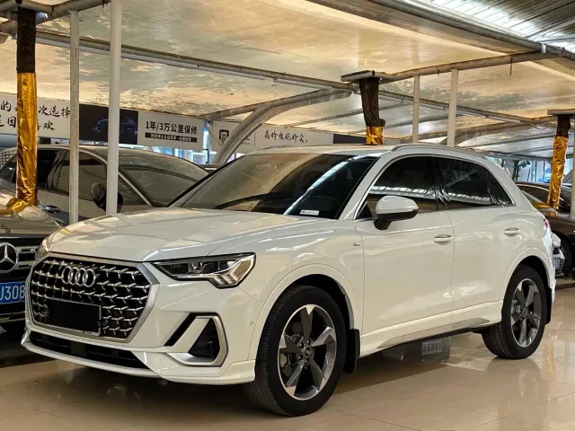 Фотография автомобиля — Audi Q3