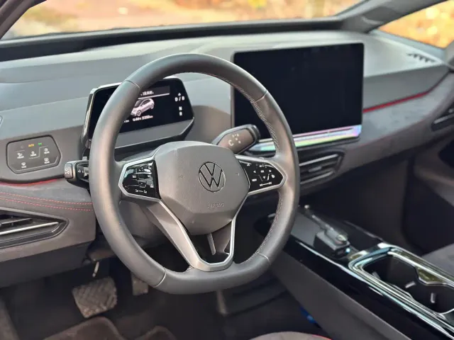 Volkswagen ID.3 — Фото автомобиля 10