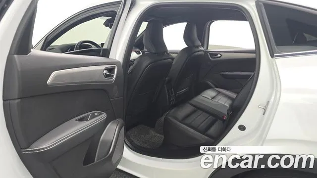 Renault Korea XM3 — Фото автомобиля 11