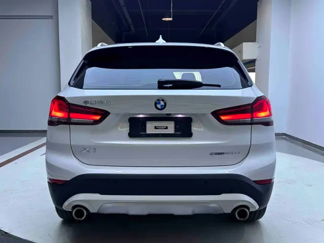 BMW X1 — Фото автомобиля 4