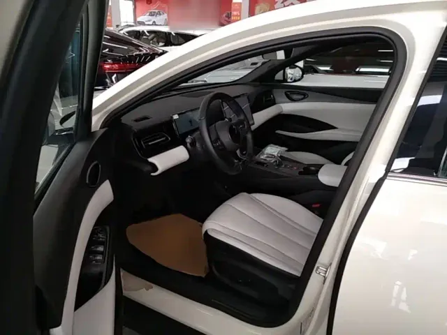 BYD Seal 06 — Фото автомобиля 15