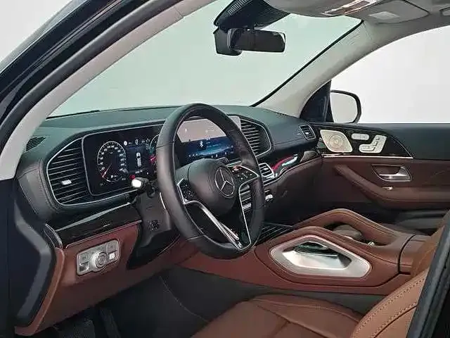 Mercedes-Benz GLE-Class — Фото автомобиля 11
