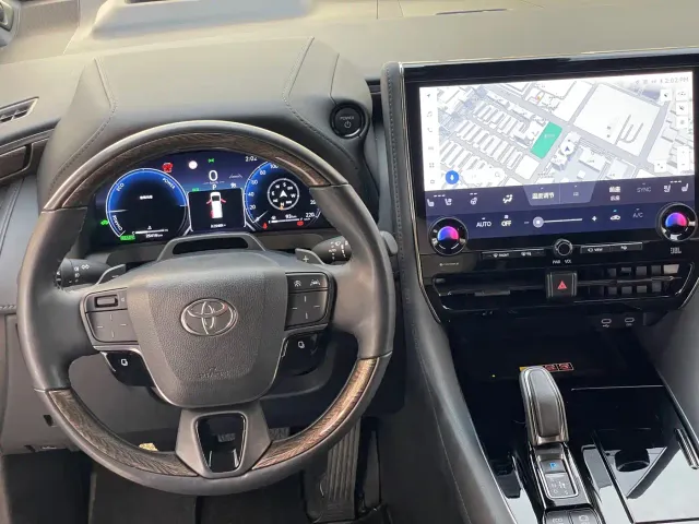 Toyota Alphard — Фото автомобиля 11