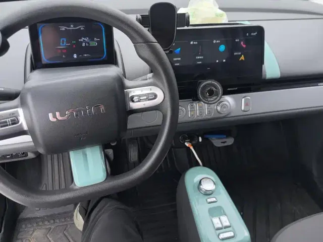 Changan Lumin — Фото автомобиля 12