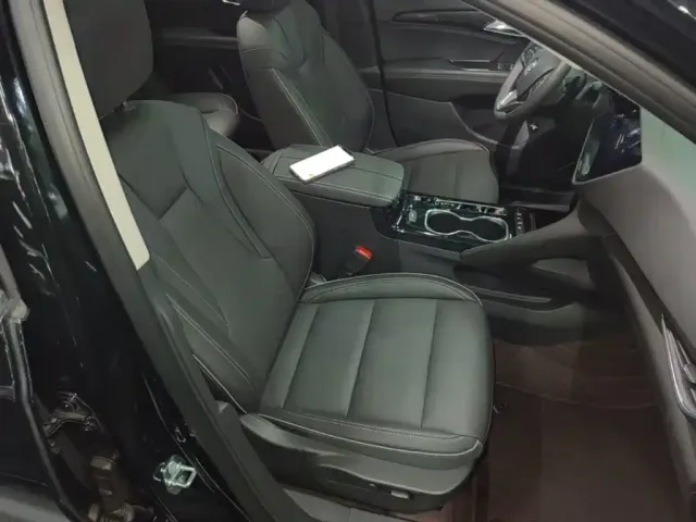 Buick Envision Plus — Фото автомобиля 24