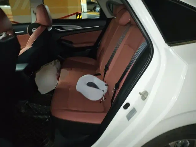 Changan Eado — Фото автомобиля 14