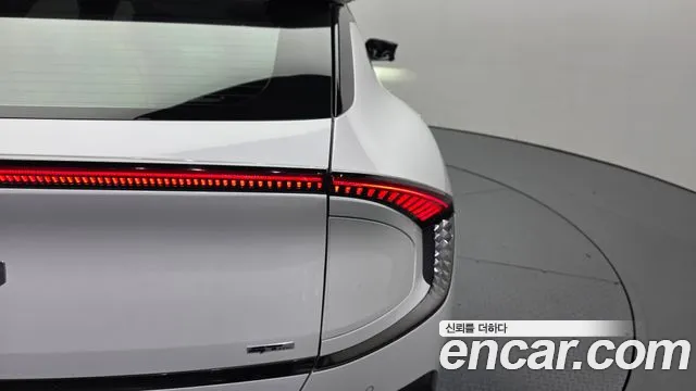 Kia EV6 — Фото автомобиля 8