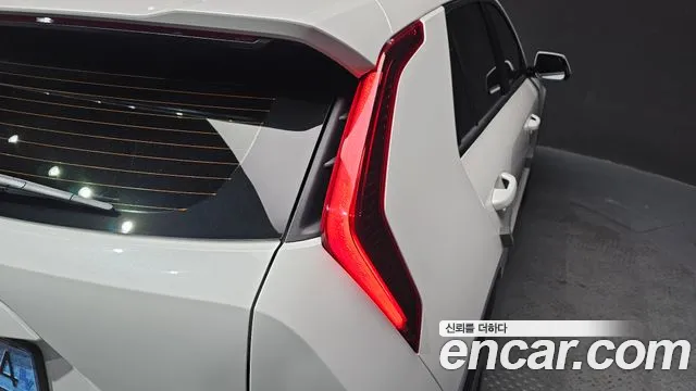 Kia Niro Niro (New) — Фото автомобиля 8