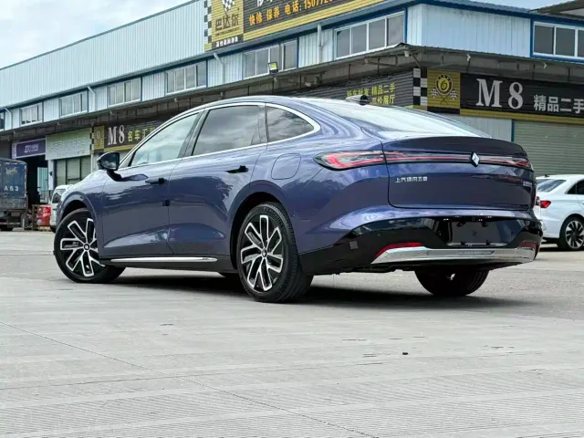 Baojun Xiangjing — Фото автомобиля 7
