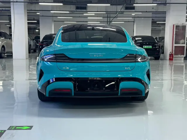 Xiaomi SU7 — Фото автомобиля 15