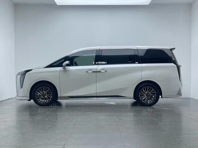 GAC Trumpchi M8 — Фото автомобиля 8