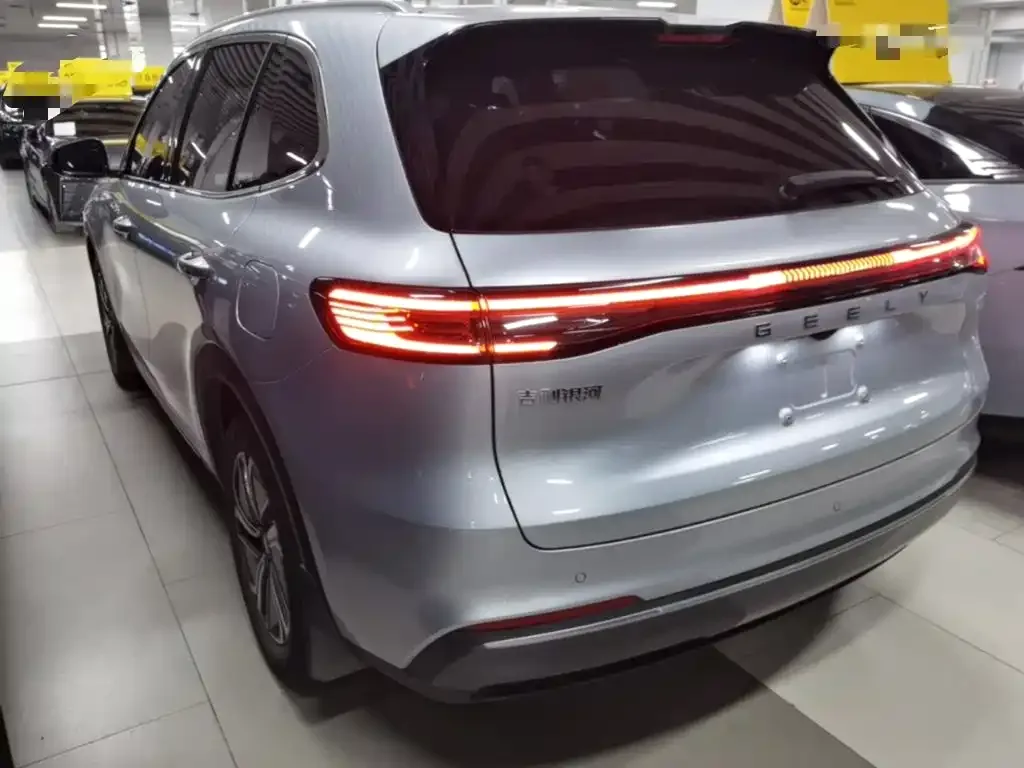 Geely Galaxy Galaxy Starship 7 EM-i 2025 Model 120km Explorer+ Edition — Фото автомобиля 4