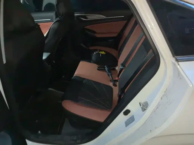 Changan Eado — Фото автомобиля 14